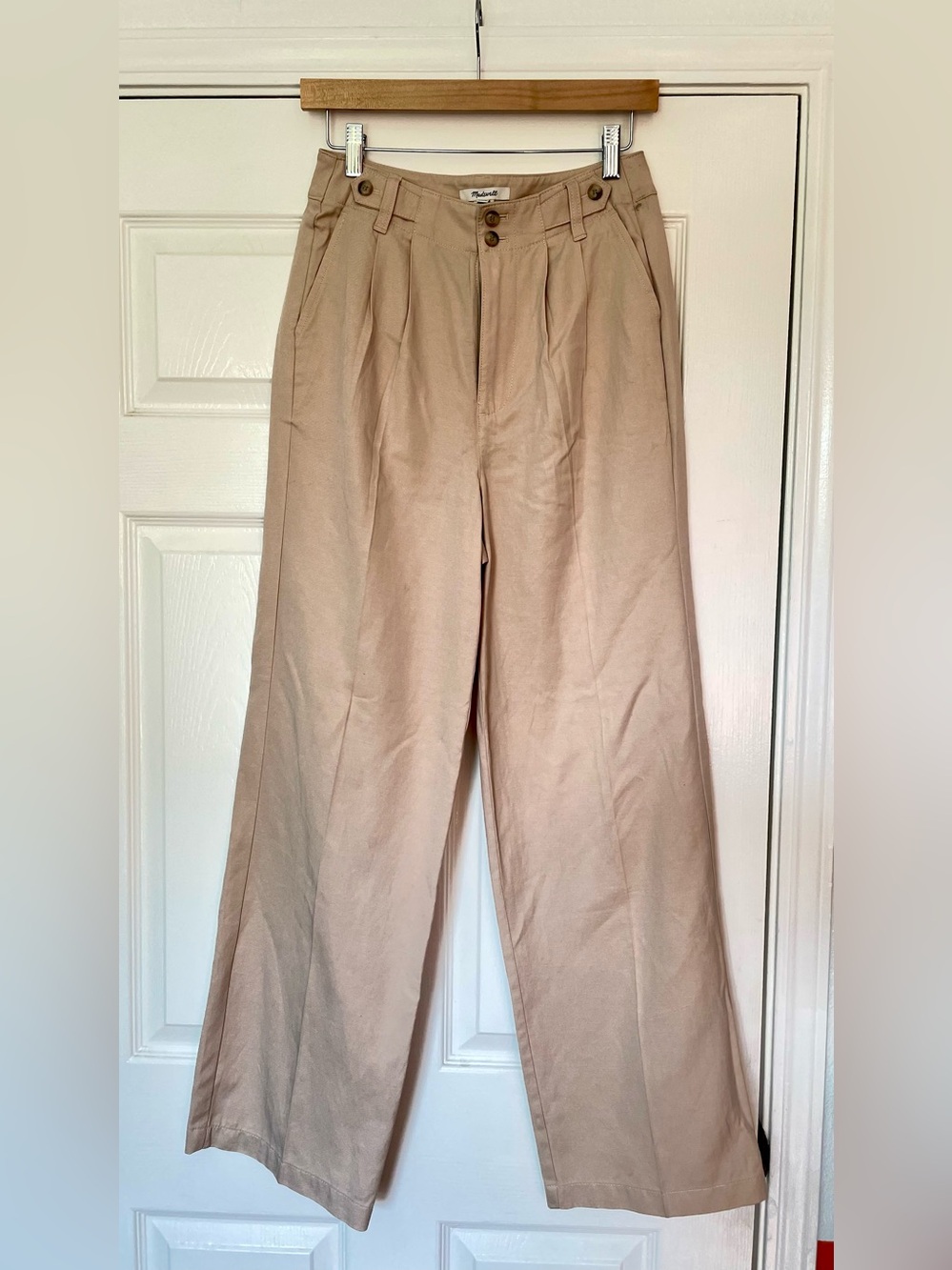 Madewell woman’s Pleated Wide Leg Pants in Tan